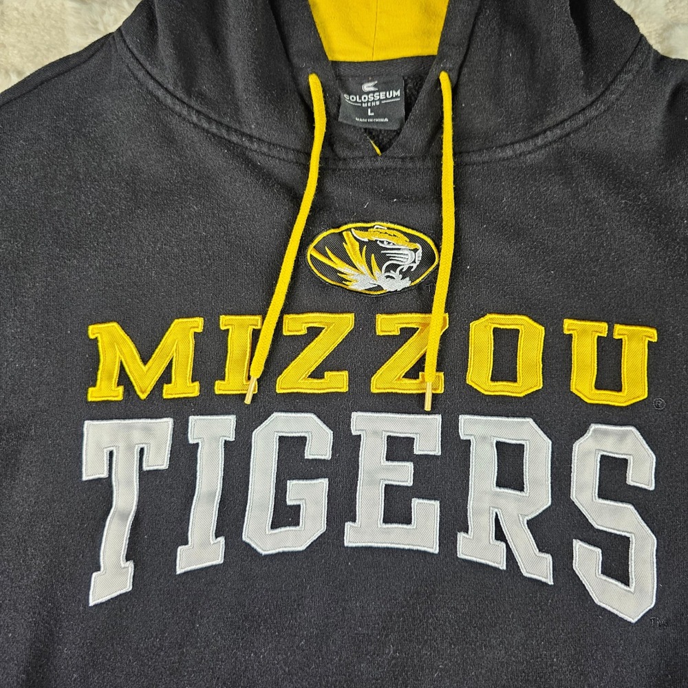 Colosseum MIZZOU Tigers Hoodie Mens L Pullover Black Missouri U Sweatshirt - Picture 3 of 15